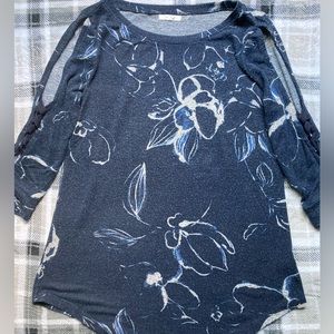 Maurices top size small